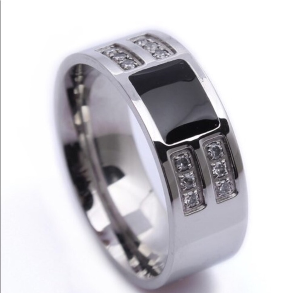 Stainless steel men/woman band with crystals
